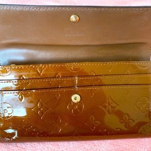 ❤️authentic lv wallet❤️